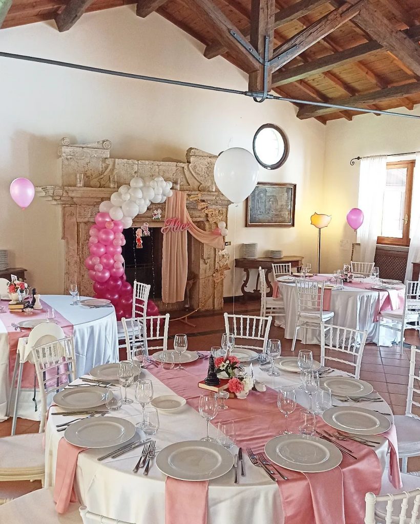 villa-cicognani-allestimento-tavoli-interno